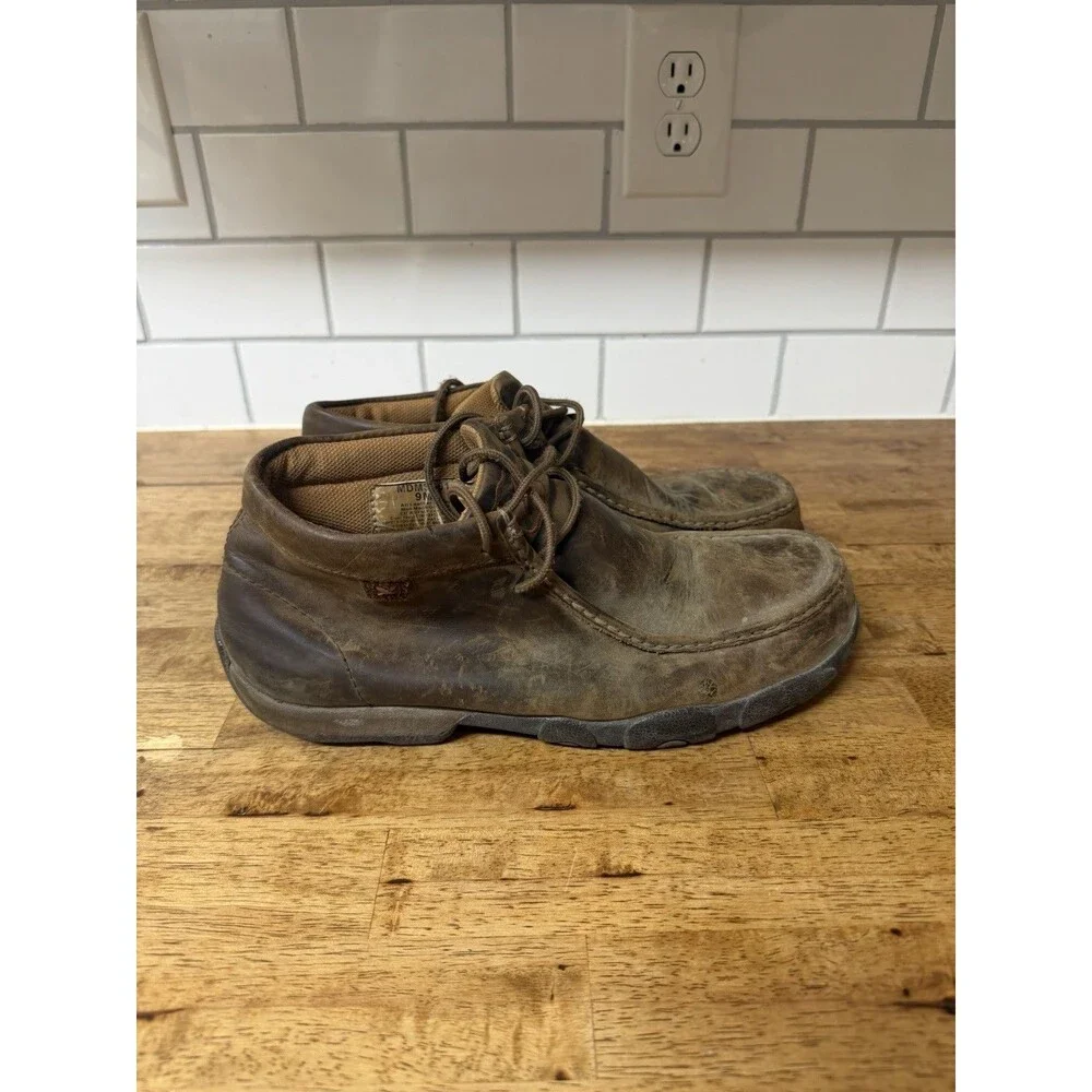 Men's Size 9 Twisted X Distressed Leather Lace Up Boots